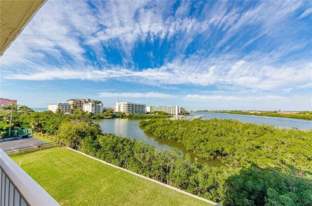 Bayshore Yatch Tennis Condo 2Br 3 Beds, Walking Distance To Beautiful Quite Beach Clearwater Beach Eksteriør billede